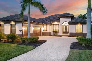 3519 Founders Club Dr, Sarasota, FL 34240 - Photo 5