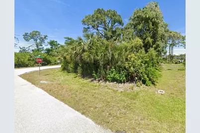 11924 Helicon Avenue, Port Charlotte, FL 33981 - Photo 5