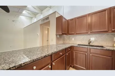 500 N Jefferson Avenue #B-5, Sarasota, FL 34237 - Photo 9