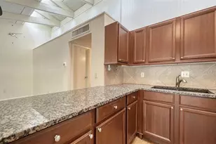 500 N Jefferson Ave, Sarasota, FL 34237 - Photo 9