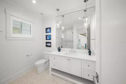 619 Key Royale Drive, Holmes Beach, FL 34217 - Photo 21