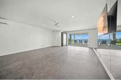 619 Key Royale Drive, Holmes Beach, FL 34217 - Photo 35