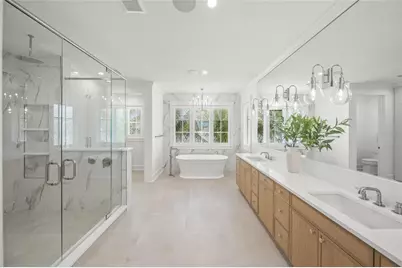 619 Key Royale Drive, Holmes Beach, FL 34217 - Photo 15