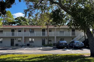 900 La Costa Cir, Sarasota, FL 34237 - Photo 1