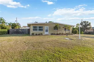 516 45th St Ct W, Palmetto, FL 34221 - Photo 1