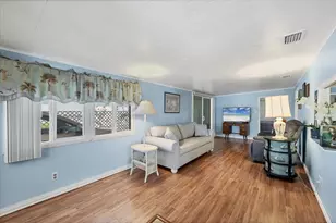 10315 Cortez Rd W, Bradenton, FL 34210 - Photo 11