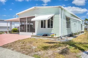 10315 Cortez Rd W, Bradenton, FL 34210 - Photo 5