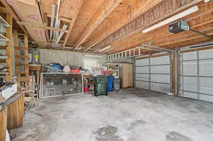 105 Island Cir, Sarasota, FL 34242 - Photo 47