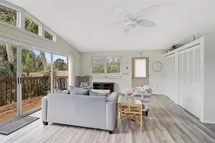 105 Island Cir, Sarasota, FL 34242 - Photo 41