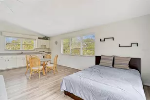 105 Island Cir, Sarasota, FL 34242 - Photo 39