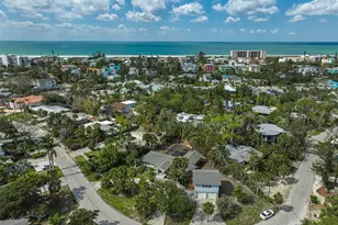 105 Island Cir, Sarasota, FL 34242 - Photo 53