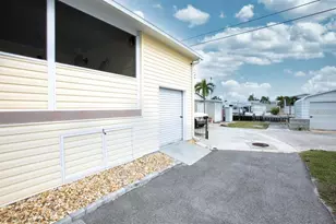 2840 Trinidad Way, Palmetto, FL 34221 - Photo 7