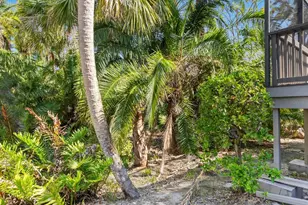 1493 Landings Lake Dr, Sarasota, FL 34231 - Photo 37