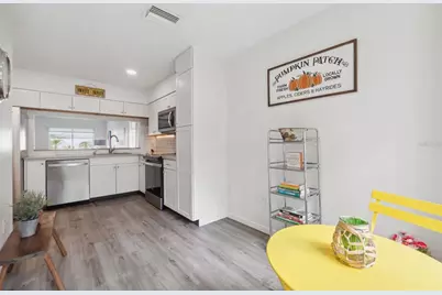 18106 Canal Pointe Street, Tampa, FL 33647 - Photo 11