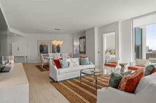 301 Quay Commons, Sarasota, FL 34236 - Photo 7