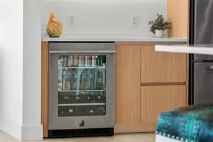 301 Quay Commons, Sarasota, FL 34236 - Photo 27