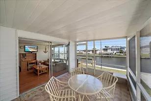 218 Bimini Dr, Palmetto, FL 34221 - Photo 27