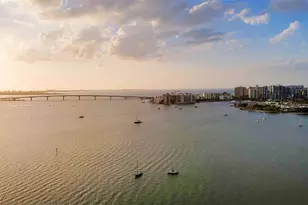 1479 Bay Point Dr, Sarasota, FL 34236 - Photo 23