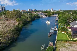 1479 Bay Point Dr, Sarasota, FL 34236 - Photo 19