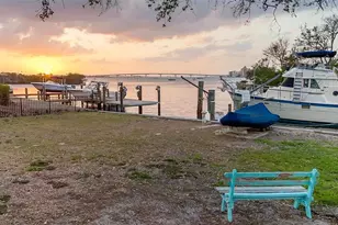 1479 Bay Point Dr, Sarasota, FL 34236 - Photo 29