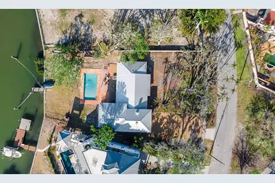 1479 Bay Point Drive, Sarasota, FL 34236 - Photo 5