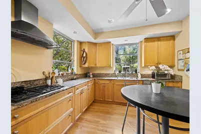 2315 McClellan Parkway, Sarasota, FL 34239 - Photo 9