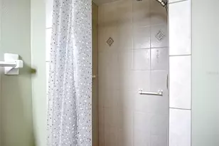 2802 Swifton Dr, Sarasota, FL 34231 - Photo 9