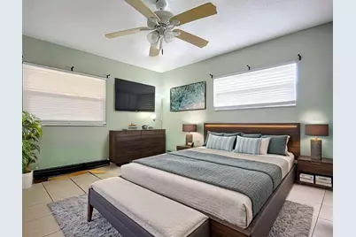 2802 Swifton Drive #V102, Sarasota, FL 34231 - Photo 7