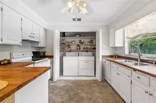 4454 Narraganset Trail, Sarasota, FL 34233 - Photo 7