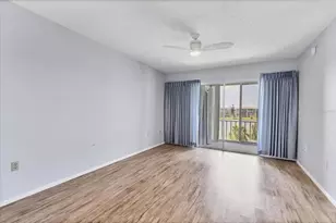 3204 Lake Bayshore Dr, Bradenton, FL 34205 - Photo 15