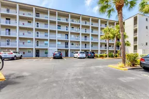 3204 Lake Bayshore Dr, Bradenton, FL 34205 - Photo 1