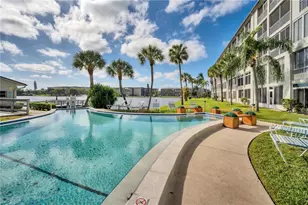 3204 Lake Bayshore Dr, Bradenton, FL 34205 - Photo 29