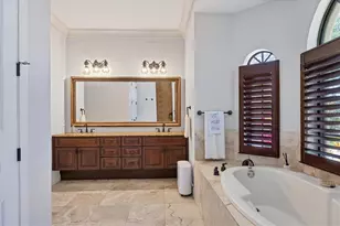 3432 Founders Club Dr, Sarasota, FL 34240 - Photo 29