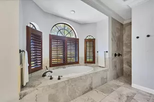 3432 Founders Club Dr, Sarasota, FL 34240 - Photo 27