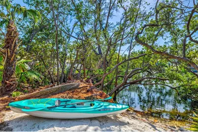 234 85th Street, Holmes Beach, FL 34217 - Photo 7