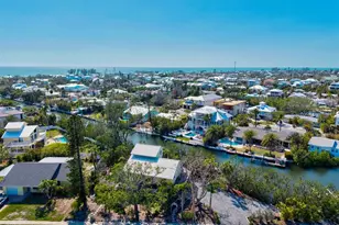 234 85th St, Holmes Beach, FL 34217 - Photo 95