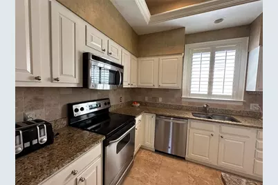 60 Bishops Court Road #114, Osprey, FL 34229 - Photo 3