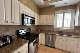 60 Bishopscourt Rd, Osprey, FL 34229 - Photo 3