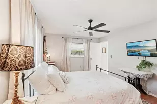 5728 Whistlewood Cir, Sarasota, FL 34232 - Photo 19