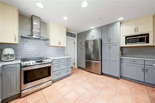 8592 Hidden Lagoon Rd, Sarasota, FL 34242 - Photo 41