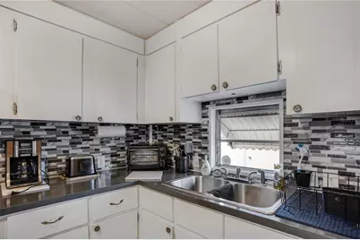 1110 49th Avenue Drive W, Bradenton, FL 34207 - Photo 13