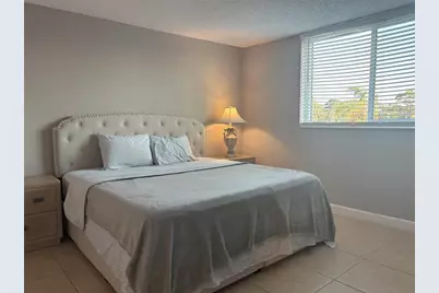 2755 Coconut Bay Lane #1313 (3M), Sarasota, FL 34237 - Photo 7