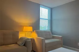 2755 Coconut Bay Ln, Sarasota, FL 34237 - Photo 17