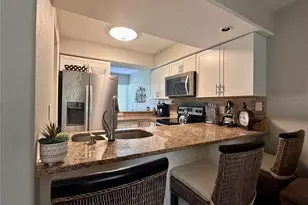 4923 25th St W, Bradenton, FL 34207 - Photo 9