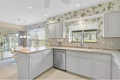 4360 Presidential Avenue Circle E, Bradenton, FL 34203 - Photo 21