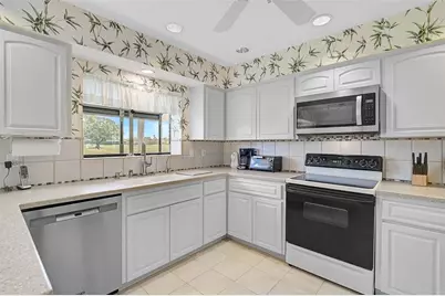 4360 Presidential Avenue Circle E, Bradenton, FL 34203 - Photo 19