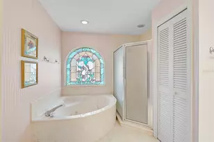 4360 Presidential Ave Cir E, Bradenton, FL 34203 - Photo 11