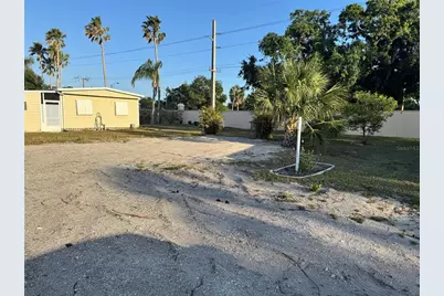 5209 4th B Street E, Bradenton, FL 34203 - Photo 1