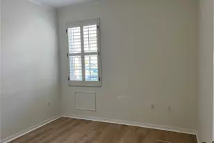 8370 Wingate Dr, Sarasota, FL 34238 - Photo 17