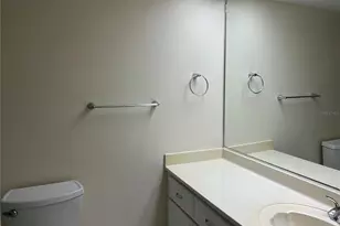 7461 W Country Club Dr N, Sarasota, FL 34243 - Photo 17